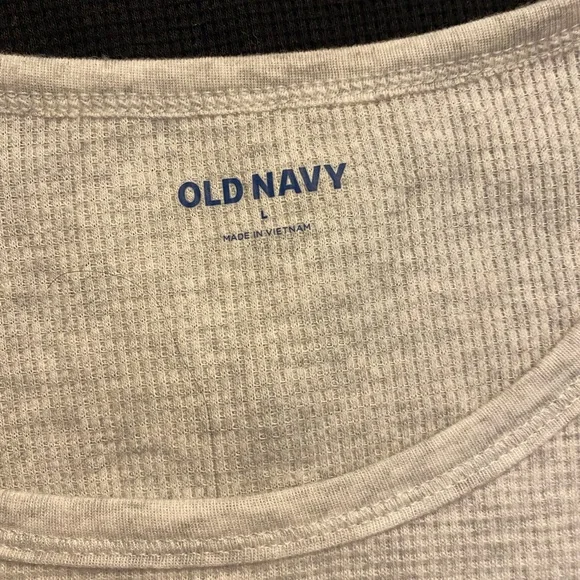 2 pack Old Navy Thermals - Picture 3 of 3